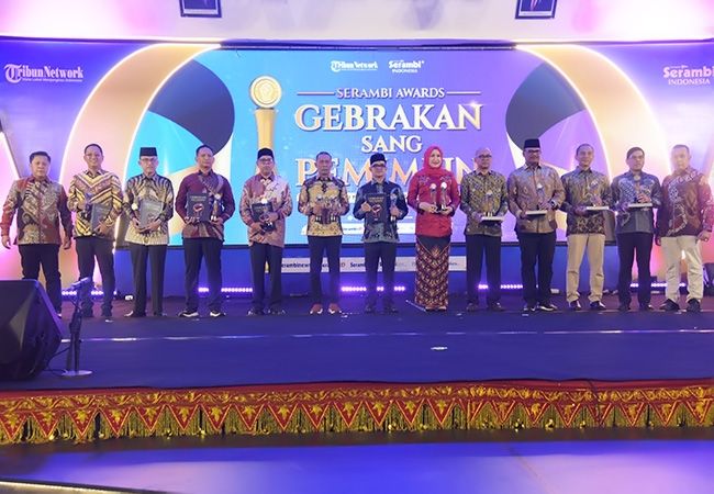 Terima Serambi Award 2026, Kajati Aceh Teuku Rahmatsyah Tekankan Komitmen Pulihkan Kepercayaan Publik