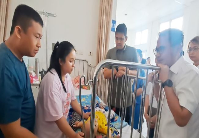 Bobby Tanggung Biaya Transportasi dan Rumah Singgah Bagi Bayi Suspek Leukemia Asal Nias Barat ke Medan
