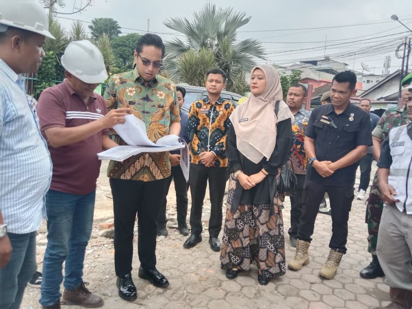 Tinjau Revitalisasi Puskesmas,Rico Waas: Pelayanan Buruk Tidak Akan Ditoleransi