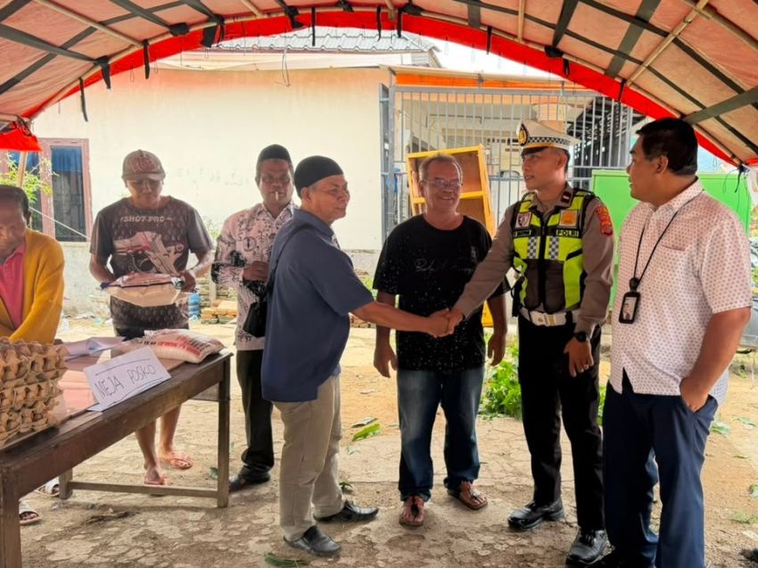 Peduli Korban Kebakaran, Satlantas Polres P.Sidimpuan Turun Salurkan Bantuan