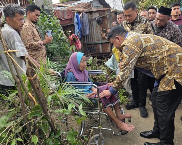 Rumah Korban Puting Beliung di Medan Johor Dibangun Pemprovsu, Bobby: Harus Tuntas