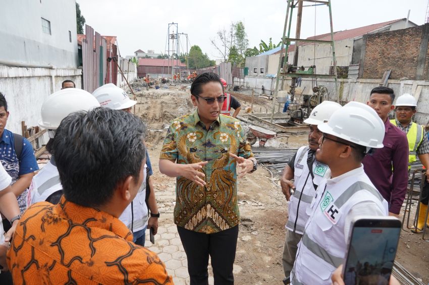 Tinjau Puskesmas Rengas Pulau, Rico Waas Percepat Pemerataan Layanan Kesehatan di Medan Utara
